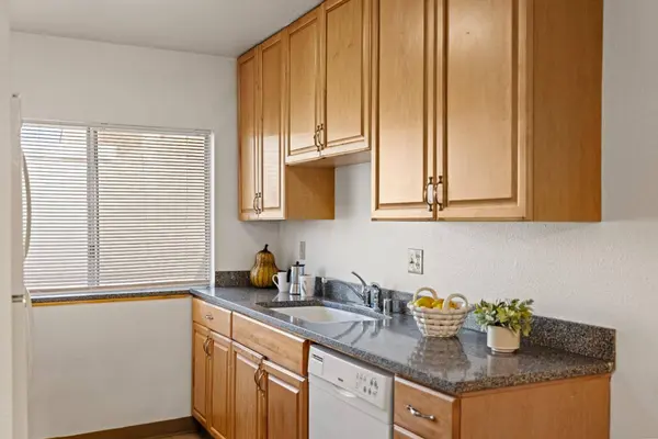 1532 Caceras CIR, Salinas, CA 93906