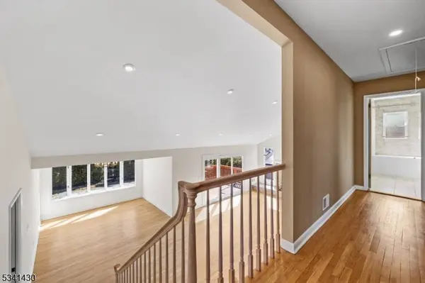 33 Normandy Rd, Clifton City, NJ 07013