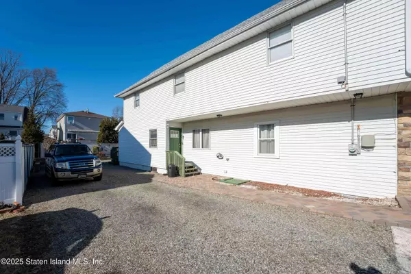 253 Weed AVE, Staten Island, NY 10306