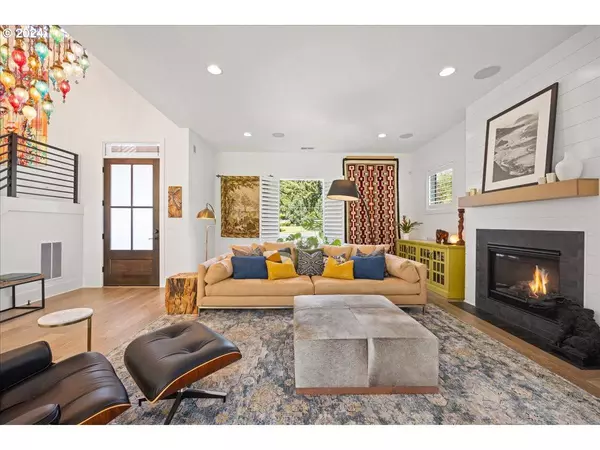 2850 SW TURNER RD, West Linn, OR 97068