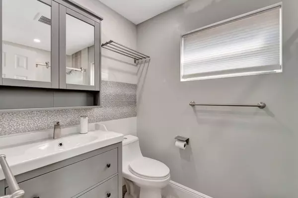 628 Madeline DR, West Palm Beach, FL 33413