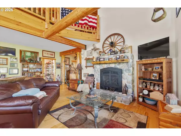 78098 ERICKSON DIKE RD, Clatskanie, OR 97016