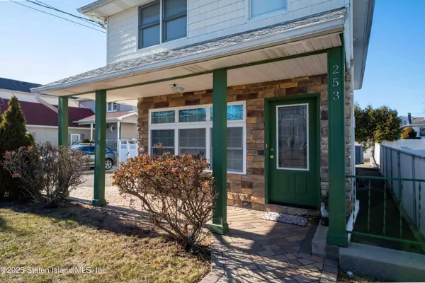 253 Weed AVE, Staten Island, NY 10306