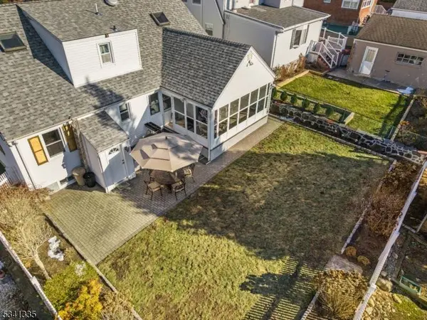 17 Springdale Ave, Clifton City, NJ 07013