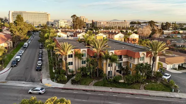 7555 Linda Vista Rd #11, San Diego, CA 92111