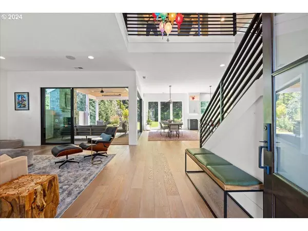 2850 SW TURNER RD, West Linn, OR 97068