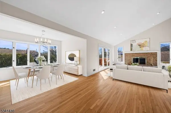 33 Normandy Rd, Clifton City, NJ 07013