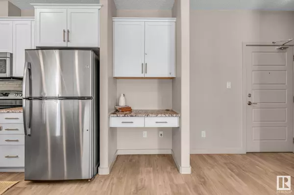 #105 320 AMBLESIDE LINK LI SW, Edmonton, AB T6W 2Z9