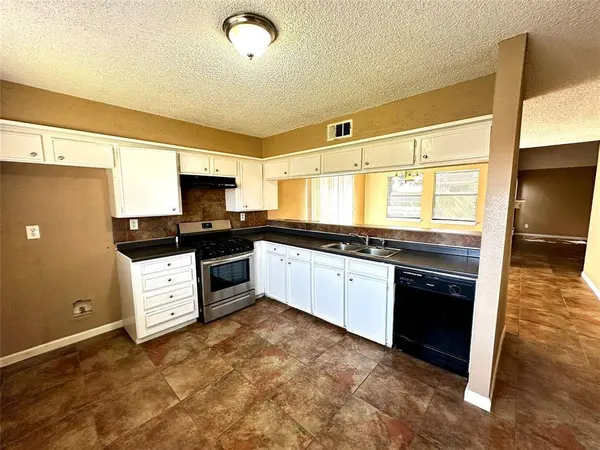 10511 Golden Meadow DR, Houston, TX 77064