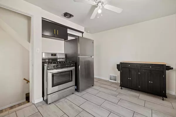 2008 28th STREET, Kenosha, WI 53140