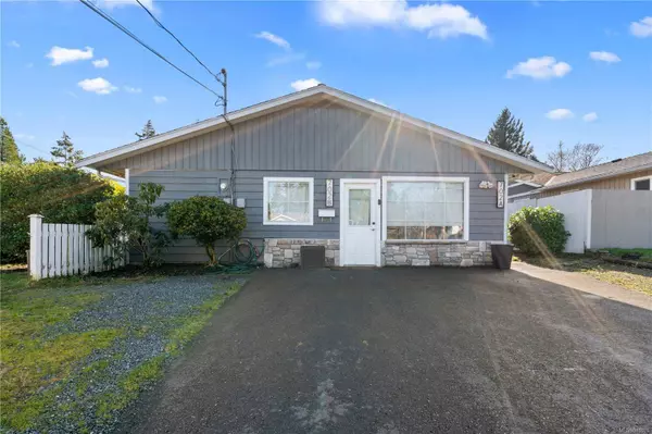 702 Camas Way, Parksville, BC V9P 1E4