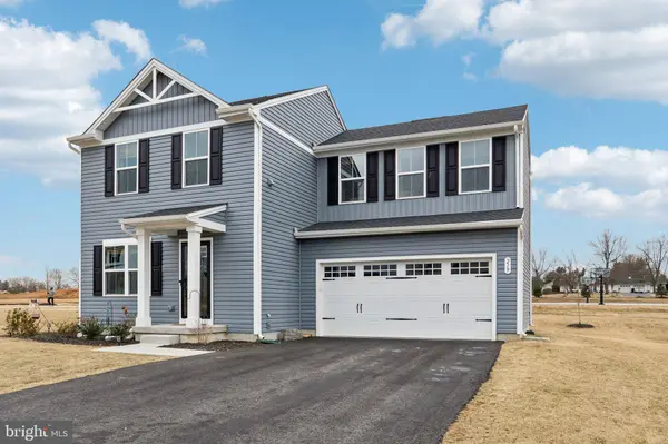 219 CHASTAIN DR, Honey Brook, PA 19344