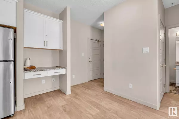 #105 320 AMBLESIDE LINK LI SW, Edmonton, AB T6W 2Z9