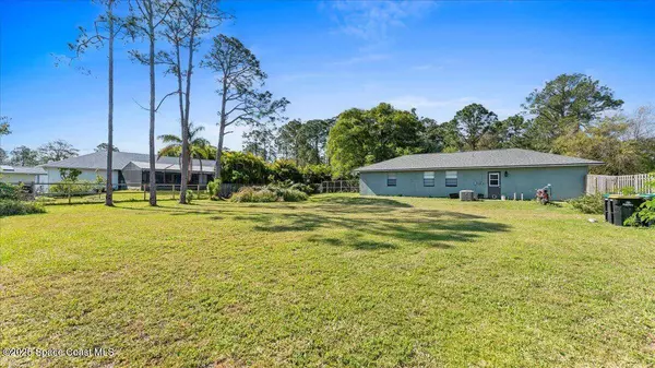 529 Wicker RD SW, Palm Bay, FL 32908
