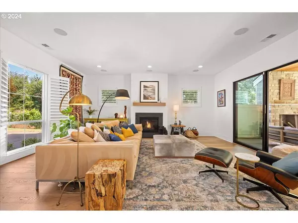 2850 SW TURNER RD, West Linn, OR 97068