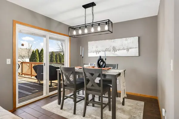 9647 Hale Avenue S, Cottage Grove, MN 55016