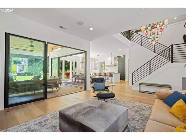 2850 SW TURNER RD, West Linn, OR 97068