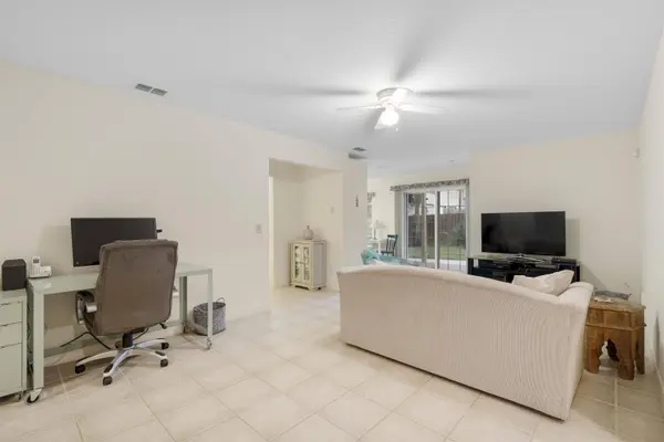 5172 Medoras Ave, St Augustine, FL 32080