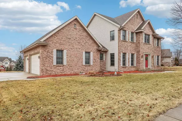 2024 Foggy Mountain Pass, Waunakee, WI 53597