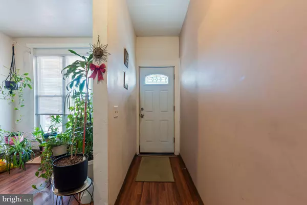 2812 RAYNER AVE, Baltimore, MD 21216