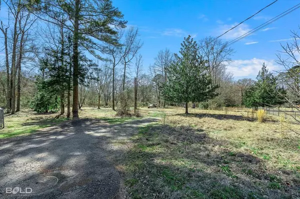 210 Johnson Street, Doyline, LA 71023