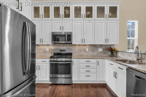 48638 EASTBRIDGE Drive, Canton, MI 48188