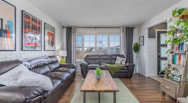 59 Marine DR SE, Calgary, AB T3M 1V9