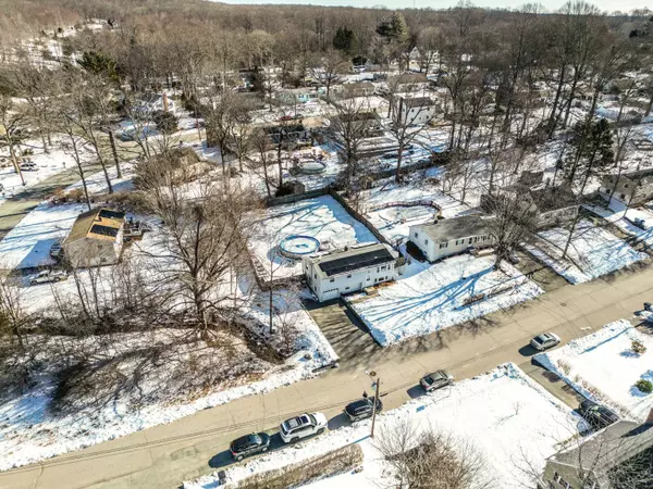 59 Evergreen Lane, Montville, CT 06370