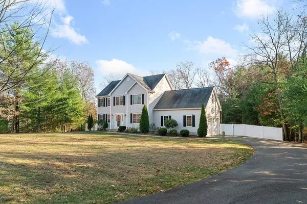 6 Linda Way, Bellingham, MA 02019