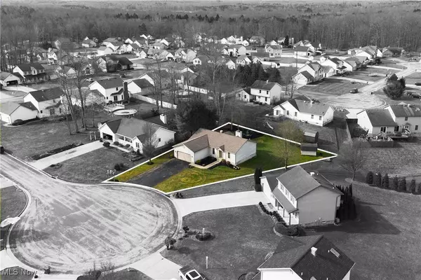 210 Clearwater CV N, Austintown, OH 44515