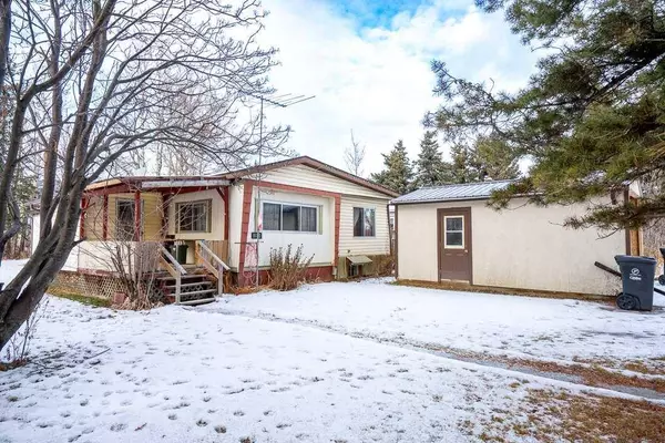 5132 51 ST, Caroline, AB T0M 0M0