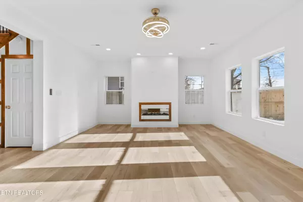 2830 5Th Ave, Knoxville, TN 37914