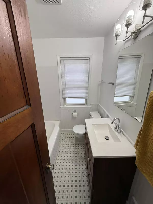 146 N 64th St Unit 148, Milwaukee, WI 53213