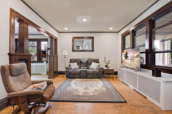 781 Howell ST N, Saint Paul, MN 55104