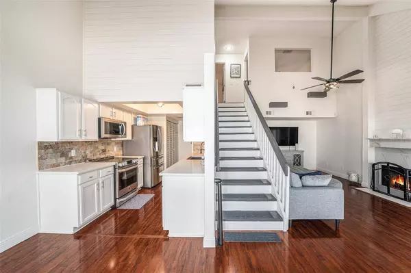 3456 HUNTERS RUN LN, Tampa, FL 33614