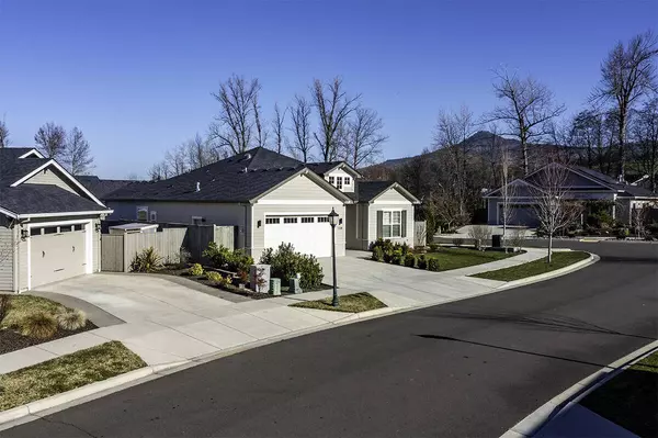 1338 Nebraska DR, Medford, OR 97504