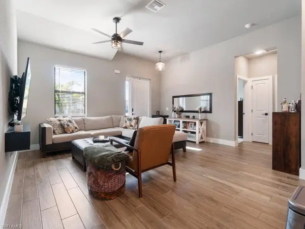 509 SW 8th CT, Cape Coral, FL 33991