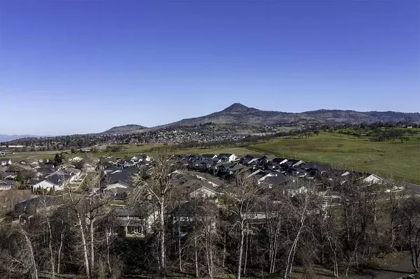 1338 Nebraska DR, Medford, OR 97504