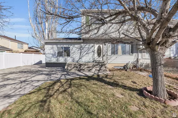 8841 S WILLOW WOOD WAY, West Jordan, UT 84088