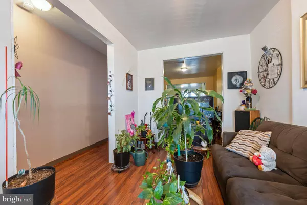 2812 RAYNER AVE, Baltimore, MD 21216