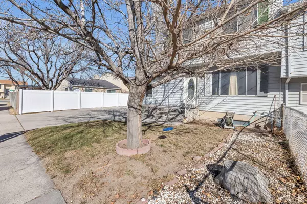 8841 S WILLOW WOOD WAY, West Jordan, UT 84088