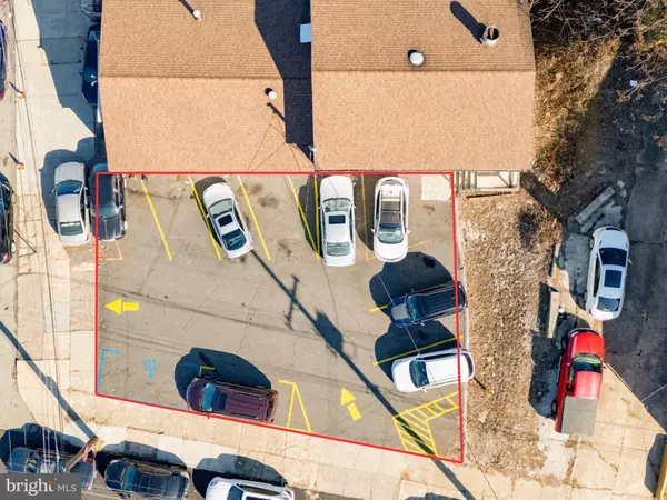 401 CHESTER PIKE, Darby, PA 19023