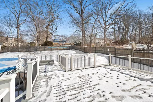 59 Evergreen Lane, Montville, CT 06370