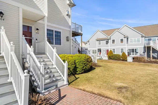 402 Tamarack #402, Abington, MA 02351