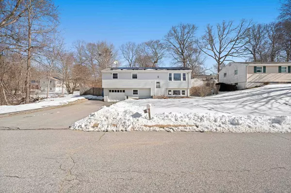 59 Evergreen Lane, Montville, CT 06370