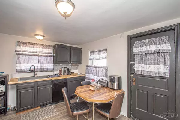 927 N Commerce St, Lewisburg, OH 45338