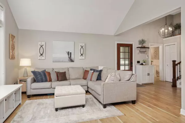 2140 142nd AVE NW, Andover, MN 55304