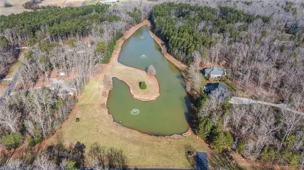 281 Spinnaker CT, Lexington, NC 27292