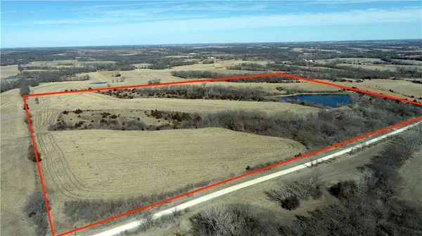 E 224th ST, Cowgill, MO 64637