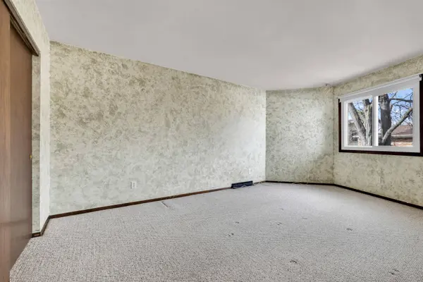 W169N11520 Biscayne Dr Unit 9, Germantown, WI 53022